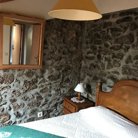 Casa Do Outeirinho Farm stay Sabugueiro (Guarda)