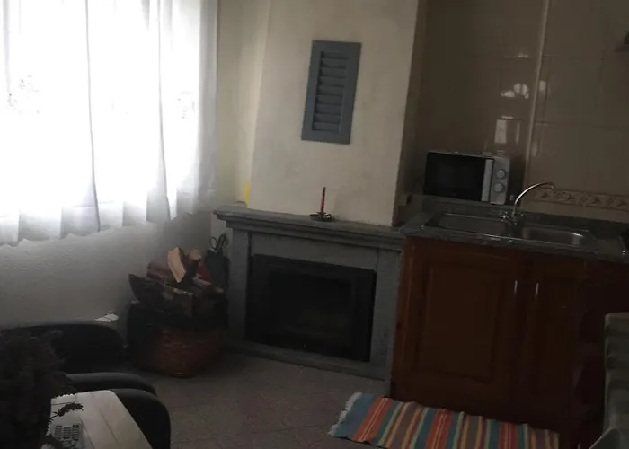 Casa Do Outeirinho Alojamento de Turismo Rural Sabugueiro (Guarda)