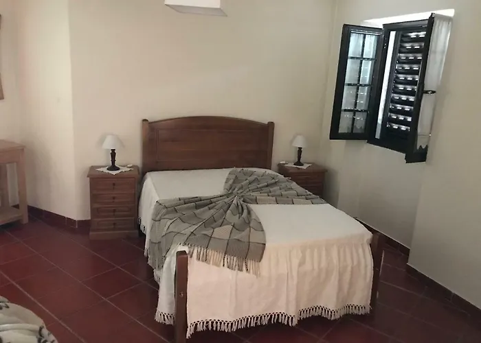 Alojamento de Turismo Rural Casa Do Outeirinho Sabugueiro (Guarda)