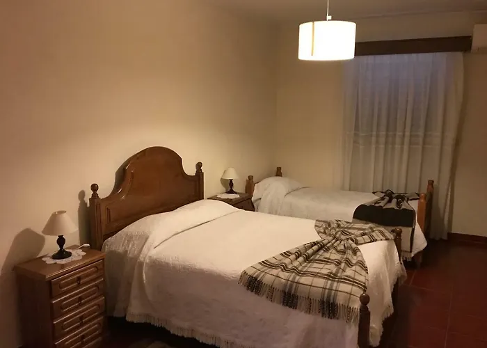 Alojamento de Turismo Rural Casa Do Outeirinho Sabugueiro (Guarda)