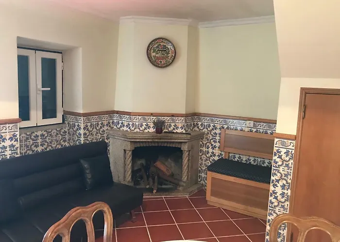 Alojamento de Turismo Rural Casa Do Outeirinho Sabugueiro (Guarda)